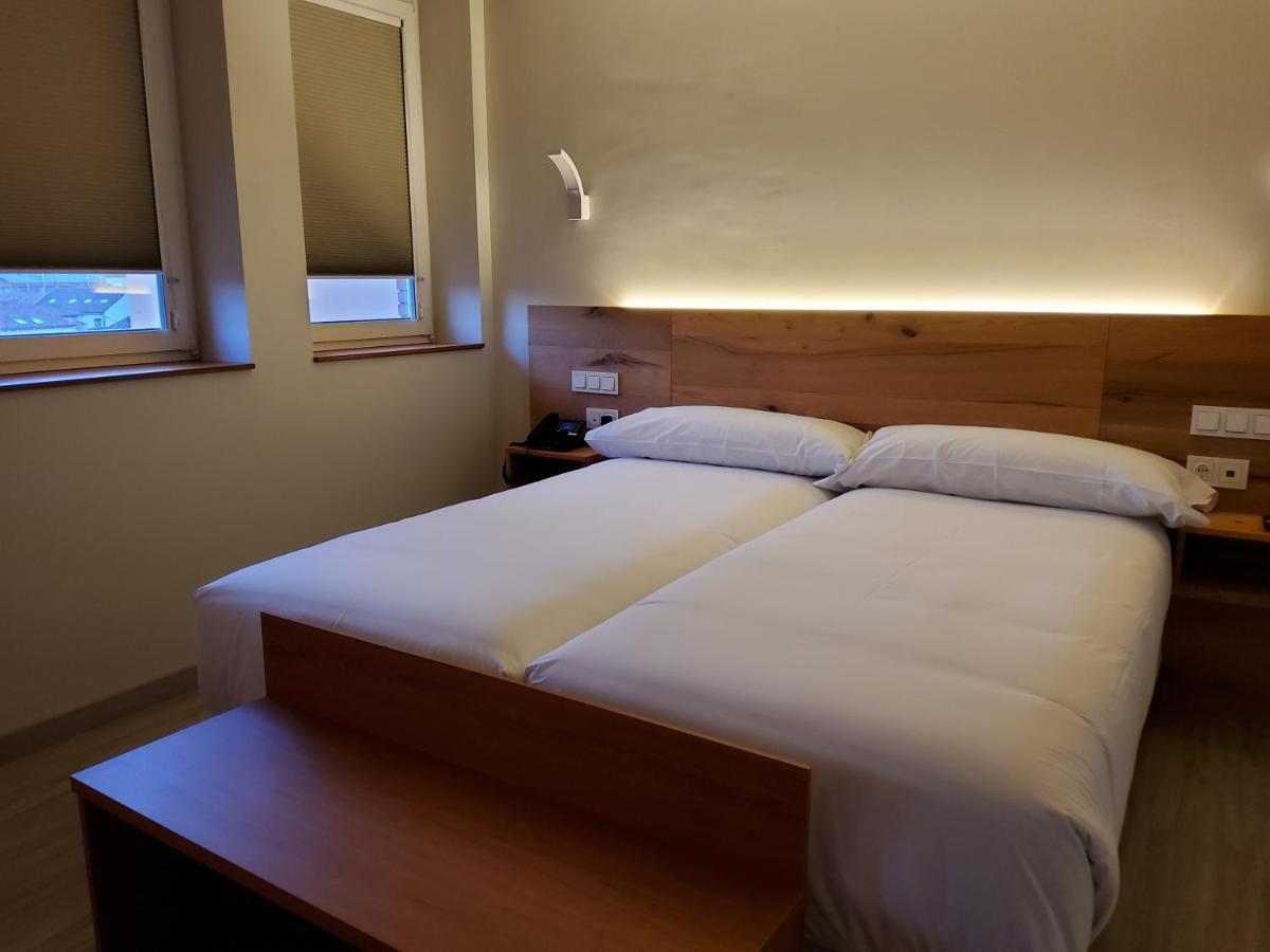 Hotel Marques De Aguilar Aguilar de Campóo Екстериор снимка