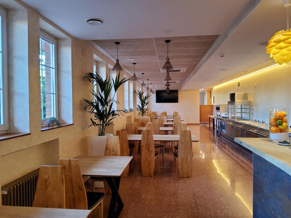 Hotel Marques De Aguilar Aguilar de Campóo Екстериор снимка