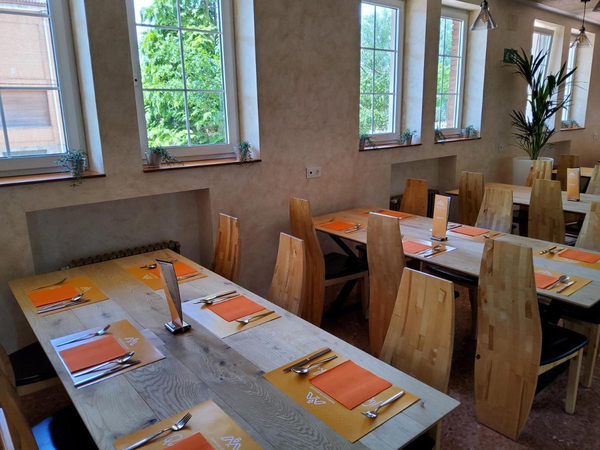 Hotel Marques De Aguilar Aguilar de Campóo Екстериор снимка